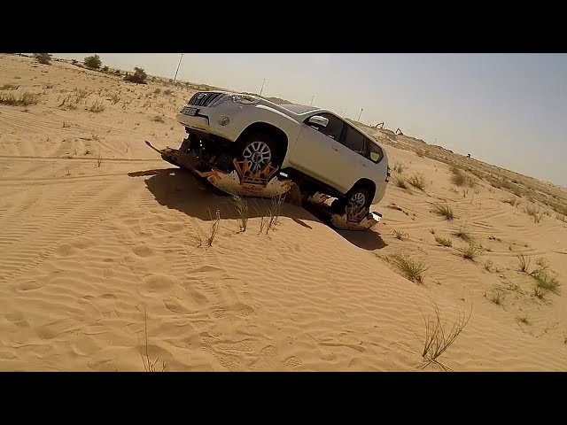 Track N Go on Toyota Land Cruiser in Sand (Dubai)